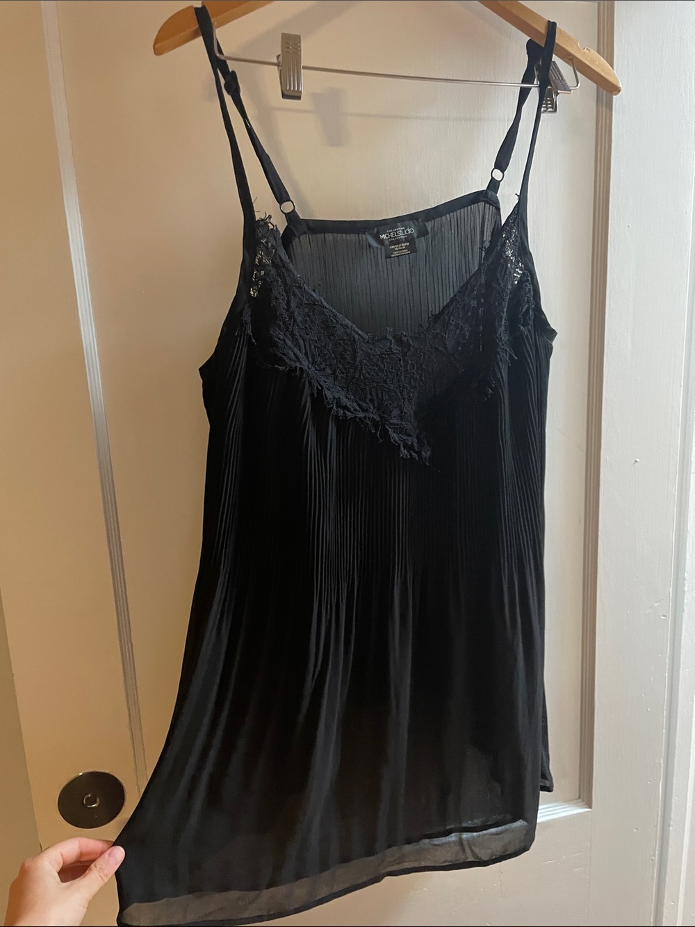 2000s style lace trim cami